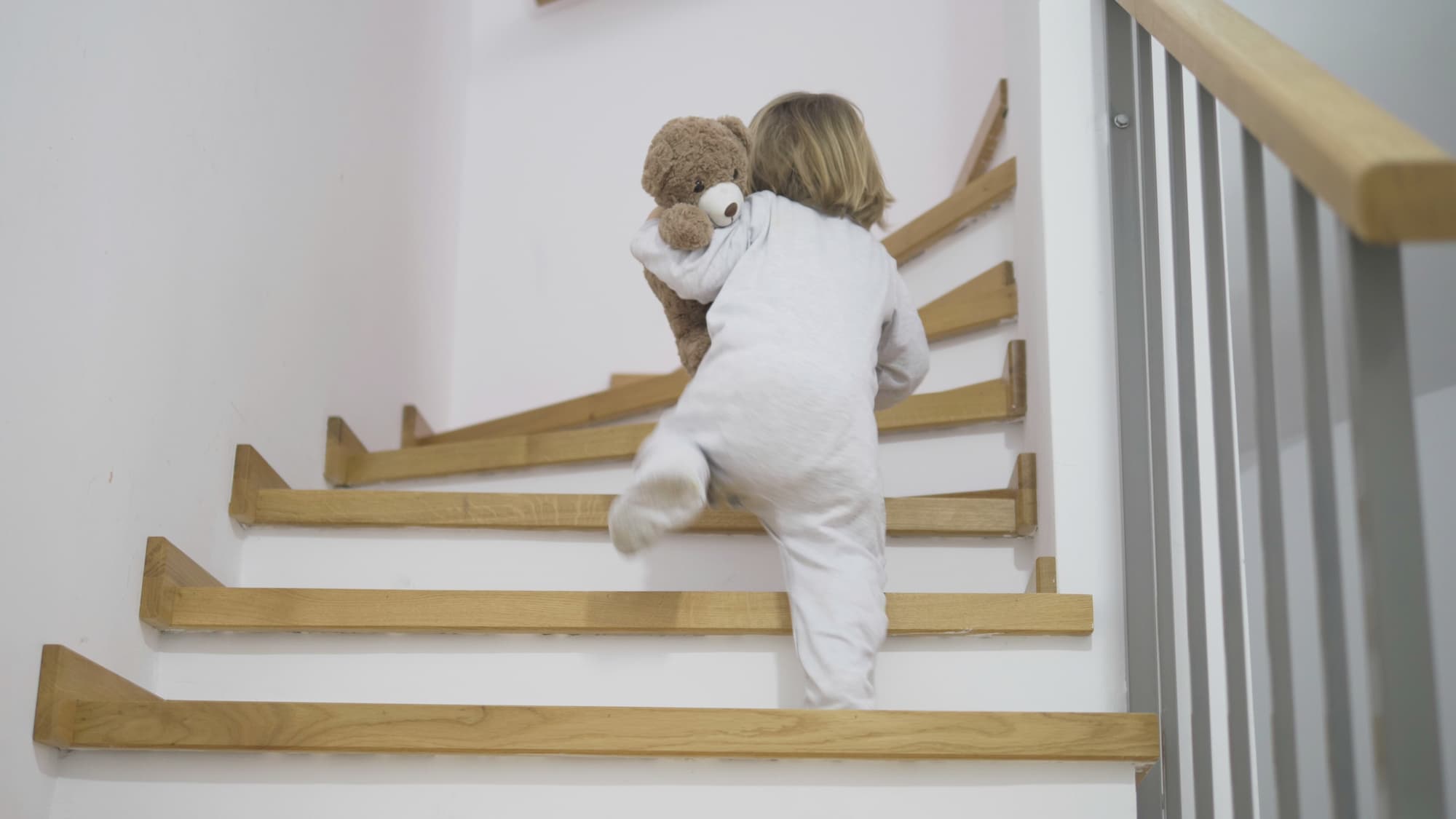 SECURISER_GARDE_CORPS | Serrurerie Keller Comment sécuriser votre garde-corps pour protéger les enfants et les animaux domestiques ? Illkirch-Graffenstaden